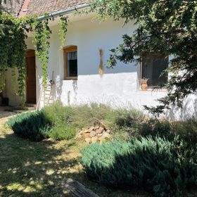 Lizi Vendégház Szálka