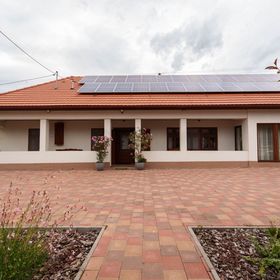 Végállomás Vendégház Göncruszka