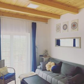 Eiross Apartmanház Tamási