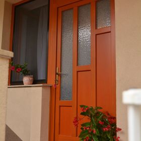 Neuhercz Apartmanok Halászi