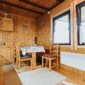 Cabana Súgópatak Izvoare