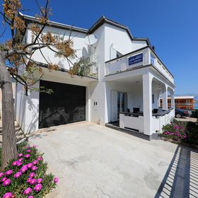 Apartment Gordana Vir