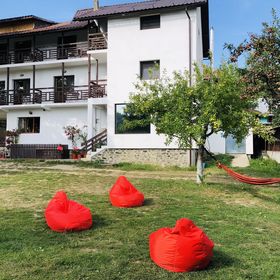 Livada cu Meri Căpățânenii Ungureni