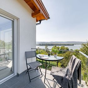 Akvarell Apartmanház Zebegény