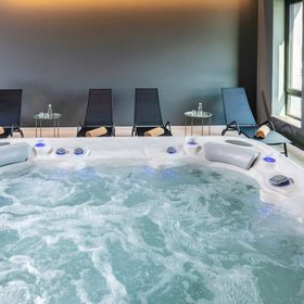 Flow Hotel & Conference Inárcs