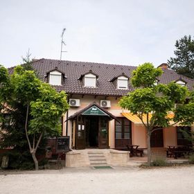 Fenyves Fogadó Ásotthalom