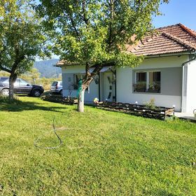 Casuta Alba Toplița