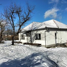 Casuta Alba Toplița