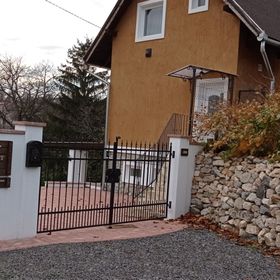 Horizont Vendégház Sárospatak***