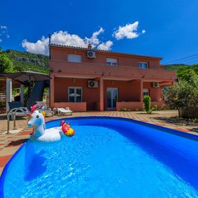 Kuca za odmor Dana Grizane