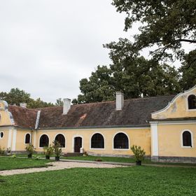 Pongrácz Kastély Csombárd