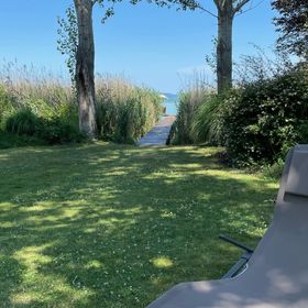 104 - Balatonszárszó Vízparti Luxus Nyaraló