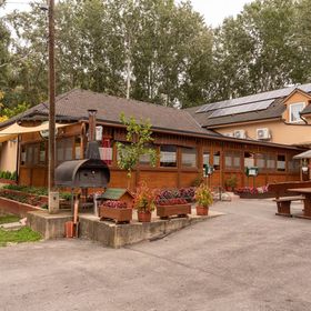 Tiszacsegei Halászcsárda és Panzió Tiszacsege