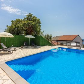 House Raj Inn Jadranovo