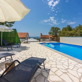 House Raj Inn Jadranovo