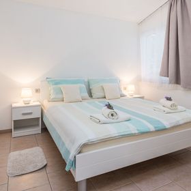 Apartments Zaklina Vir