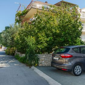 Apartments Neva Brodarica