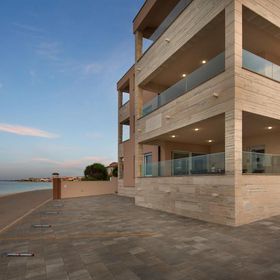 Apartments Vista Royal Vir II