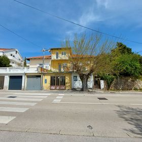 Apartments Ineska Dramalj