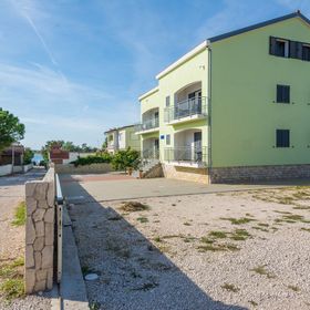 Apartment Silverstar Vir