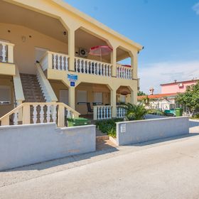 Apartments Delic Pejic Vir II