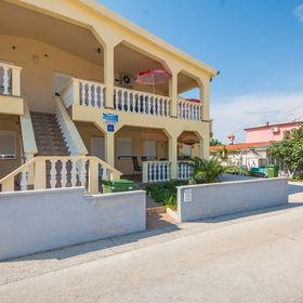 Apartments Delic Pejic Vir II