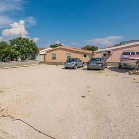 Apartments Delic Pejic Vir II