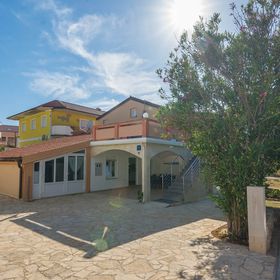 Apartments Andelic Vir II