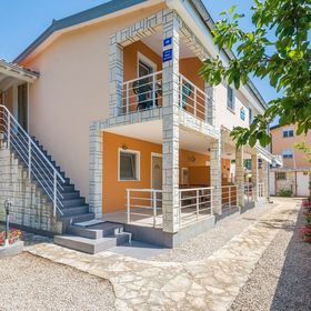 Apartments Horvatic Vir II