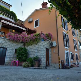 Apartments Lory Rabac