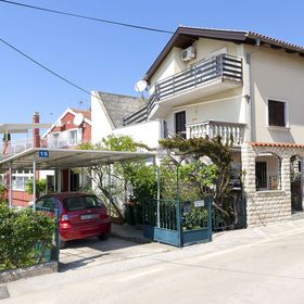 Apartment Nada Tribunj