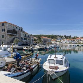 Apartments Marina Postira