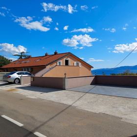 Apartments Toby Novi Vinodolski