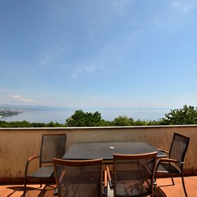 Apartment Mirela Pobri