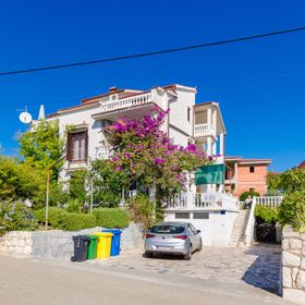 Apartments Ljubica J Lopar