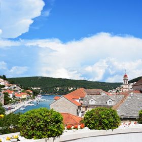 Apartments Tonka Pucisca