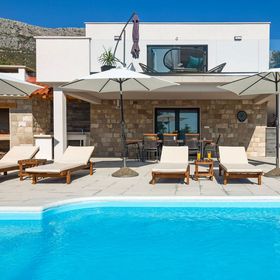 Villa Petra Kastel Sucurac