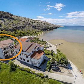 Apartments Iva Lopar