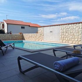 Apartments Miranda Lopar