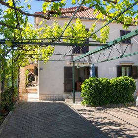 Apartments Goran near the beach Srima