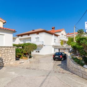 Apartments Ruza A Lopar