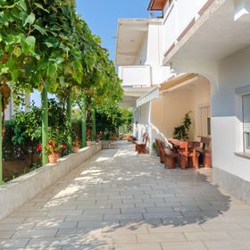 Apartments Ruza A Lopar