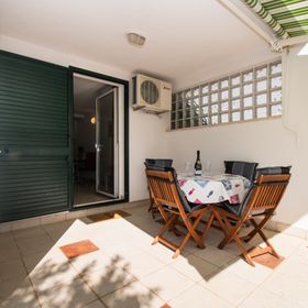 Apartment Pave by Zamalin beach Tribunj