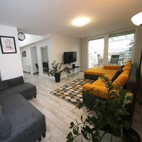 Étoile Apartman**** Eger