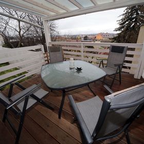 Étoile Apartman**** Eger