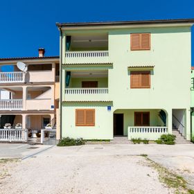 Apartments Mario Lopar