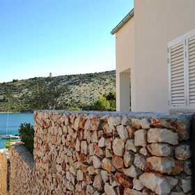 House Josin san Vinisce