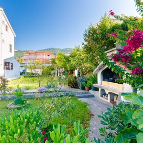 Apartments Zoran Banjol