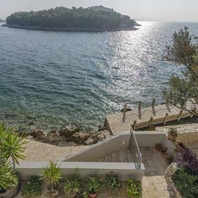 Apartment Slobodan by the sea Tribunj