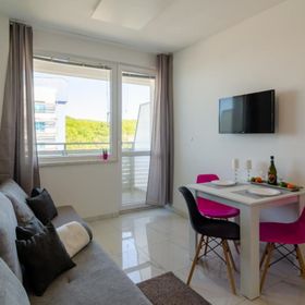 HOLIDAY HOME Slavia New 601 przy plaży z widokiem na morze